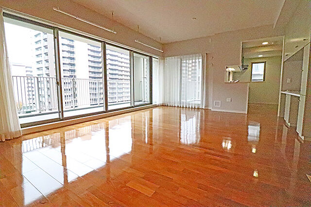 リビング/ダイニング ユトリシア参番街 6階/-