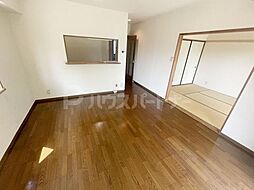 大新ヒルズ 1階3LDKのリビング/ダイニング