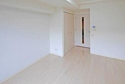 パロス・コート 319 2階1Kのリビング/ダイニング