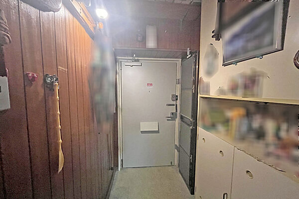 玄関を拡大表示
