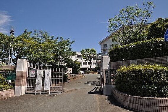 北九州市立花尾...