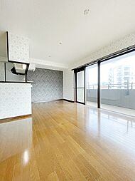 サンパーク尾倉 3LDKのリビング/ダイニング