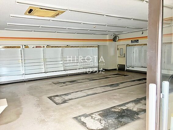 1階店舗事務所...