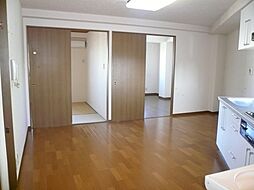 クレセントハイツ 5階2DKのリビング/ダイニング