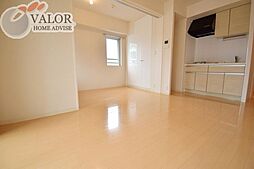 PORTO　PARTIRE　YOKOHAMA 410 4階1DKのリビング/ダイニング