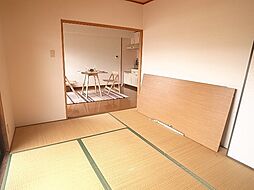 マリオンズII−森 202 2階3LDKのリビング/ダイニング