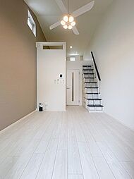 ルナソル　ミラ 201 2階1Kのリビング/ダイニング