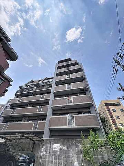 2 / 4