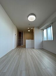 D-roomグランヴィア行事 101 1階1LDKのリビング/ダイニング