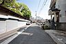 外観：物件の東側前面道路（北側から）［2026年4月25日撮影］