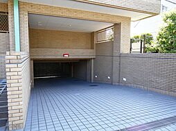 駐車場出入り口(リングシャッター付き)