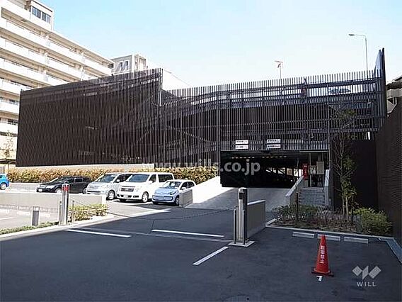 駐車場棟（ロボ...