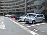 駐車場：敷地内駐車場（屋外平面式）。機械式駐車場ではありませんので出し入れしやすく、また管理面においても良好です。