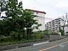 その他：敷地の東側には二車線のバス通りが走っています。