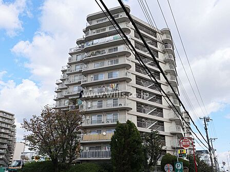 エバーグリーン淀川2号棟の外観(南西側から)