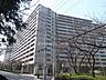 外観：ミリカ・ヒルズの外観（南東側から）左がC棟（南西向き）、右がＤ棟（東向き）です。