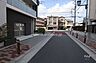 その他：敷地東側の前面道路(南側から)