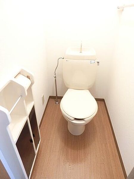 画像12:シンプルで清潔感のあるトイレです♪