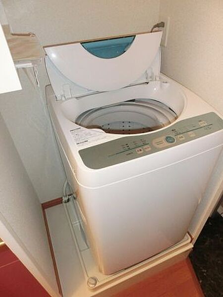 画像20:室内洗濯機置き場。