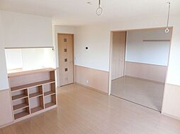 JR内房線 五井駅 3.8kmの賃貸アパート 2階2LDKのリビング/ダイニング