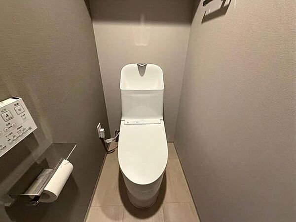 トイレを拡大表示
