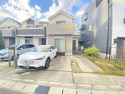 外観：名鉄瀬戸線「瓢箪山」駅まで徒歩約12分の閑静な住宅街に築浅中古戸建登場です！