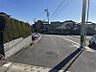 外観：陽当たり・風通しが良いとされる角地！閑静な住宅街のため子育て世帯や在宅ワーカーにもおすすめです。