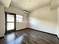 ステップVIII 2階ワンルームのリビング/ダイニング