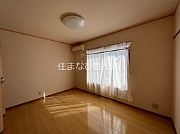 レインボー丸根 1階ワンルームのリビング/ダイニング