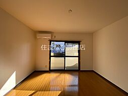 M’s KAIKAREN 1階1DKのリビング/ダイニング