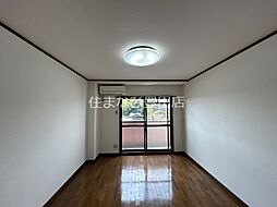 セレニール和合II 3階1Kのリビング/ダイニング