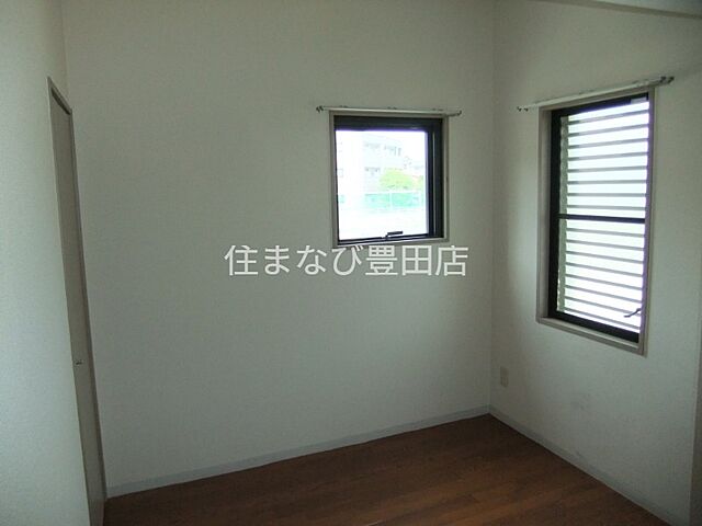 寝室