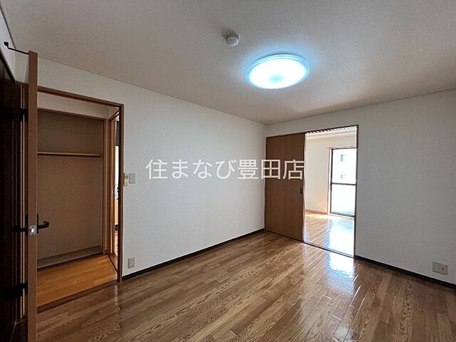 洋室