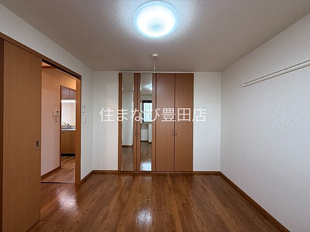 寝室