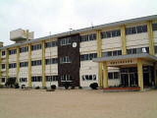 鈴鹿市立愛宕小学校(1199m)
