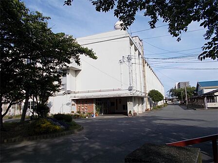 松阪市立鎌田中学校(324m)