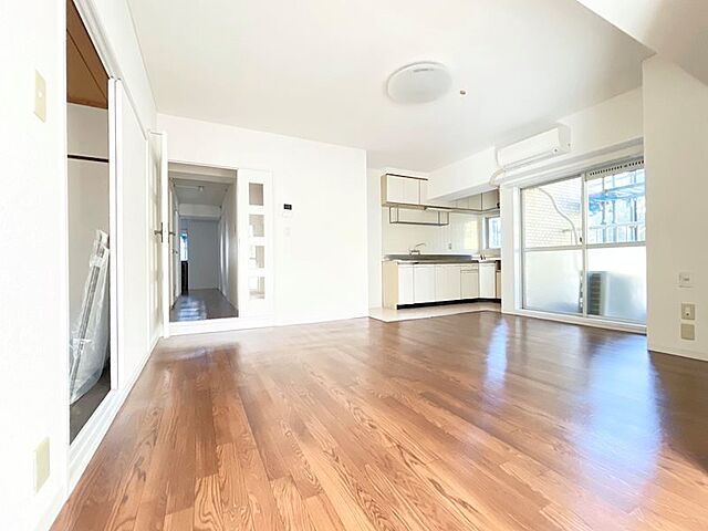 リビング/ダイニング 名古屋市中区新栄3丁目14番6号