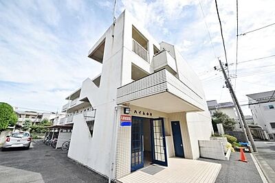 外観：重厚なマンションタイプのお部屋