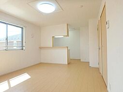 メゾンドグリシーヌIII 201 2階1LDKのリビング/ダイニング