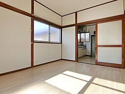 O.S.ハウス D 2階1DKのリビング/ダイニング