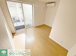 京急本線 上大岡駅 徒歩8分の賃貸アパート 1階1Kのリビング/ダイニング