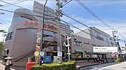 文教堂杉田とうきゅう店 徒歩8分。 640m