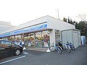 ローソン戸塚原宿四丁目店 徒歩7分。コンビニ 560m