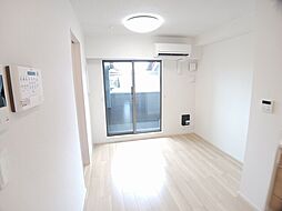 リベルテF・皐月 202 2階1LDKのリビング/ダイニング