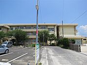 吉身小学校（192m）