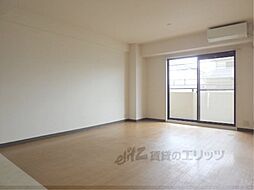 ロイヤルヒル守山 202 2階2LDKのリビング/ダイニング