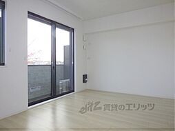 JR東海道・山陽本線 守山駅 バス27分 みずほ団地口下車 徒歩4分の賃貸アパート 3階1LDKのリビング/ダイニング