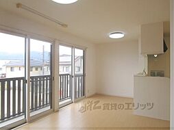 リビングタウン貴生川Ｂ棟 2階2LDKのリビング/ダイニング