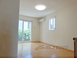 サンプレス比叡 103 1階1LDKのリビング/ダイニング