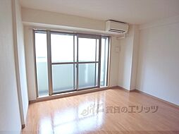 グレース大嘉 105 1階1Kのリビング/ダイニング